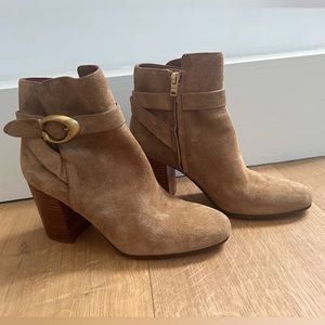Coach Delaney Signature Buckle Heel Bootie sz 8.5